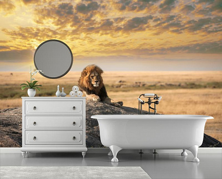 Лев на отдыхе в интерьере ванной
