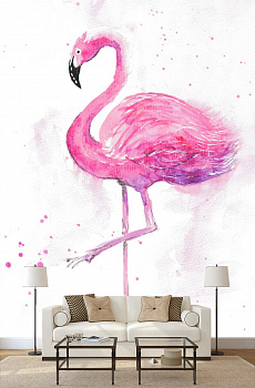 Розовый фламинго в интерьере гостиной с диваном